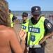 Juez avala 'topless' en playa argentina