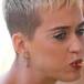 Katy Perry hace broma caníbal a sus fans