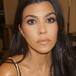 Kourtney Kardashian posa sin ropa