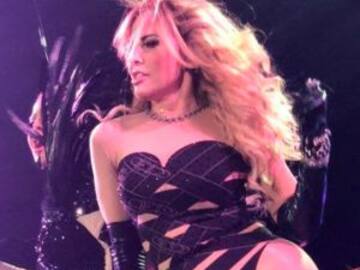 Galilea Montijo y Gloria Trevi terminan con camisetas mojadas