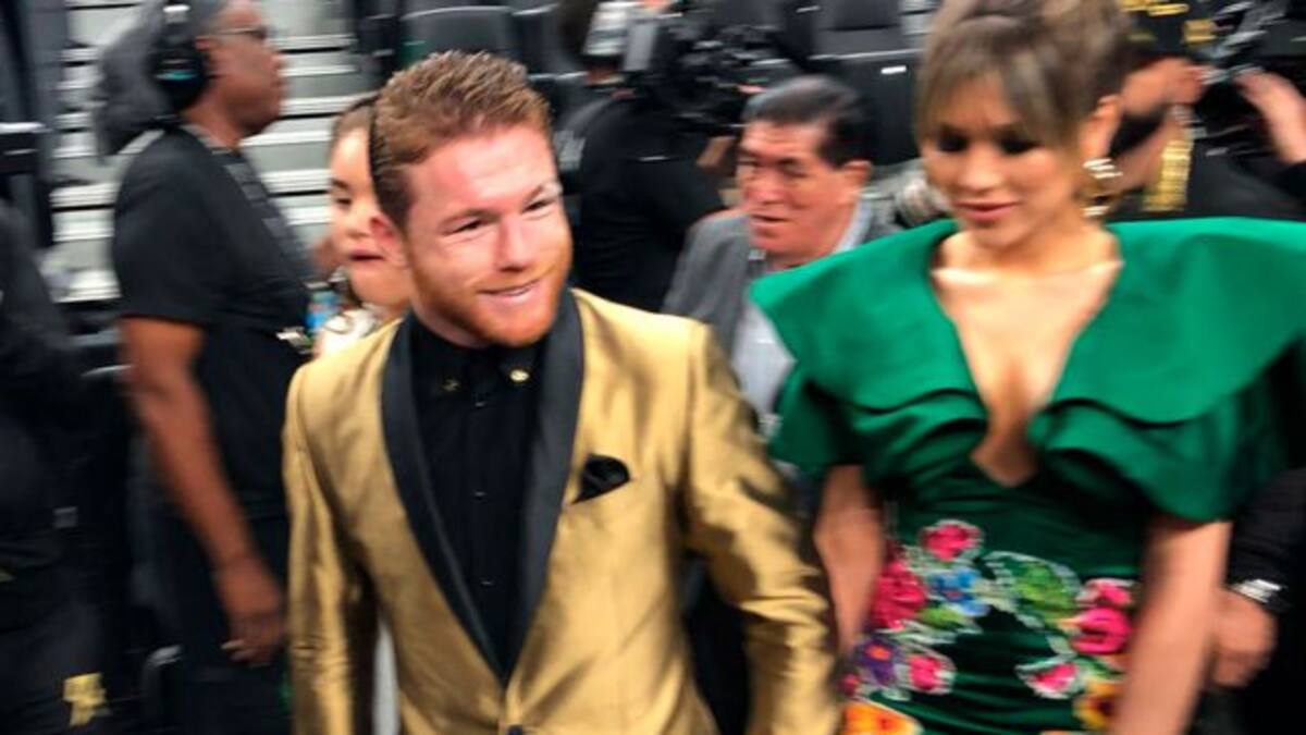 Pareja del Canelo desata crueles críticas en redes sociales por esta foto