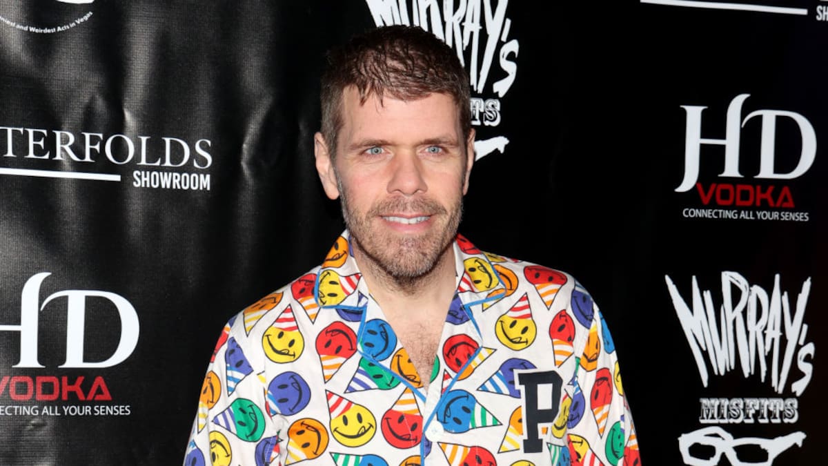 Perez Hilton, el influencer que atentó contra si mismo se encuentra grave, esto dijo su familia