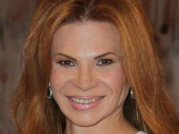 Mhoni Vidente predice sorprendente futuro sobre Anahí