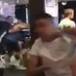 Seguidores de la UFC Protagonizan una épica pelea en un bar
