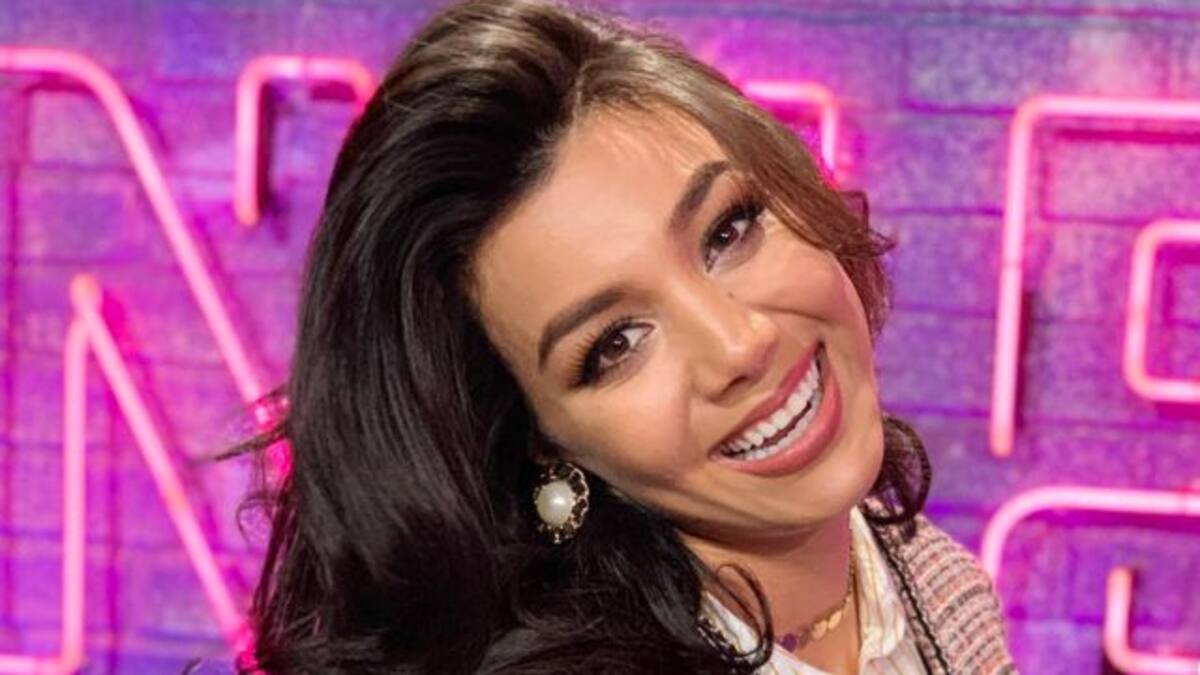 Él es el guapo esposo de la conductora de 'Confetti'