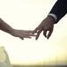 Hace llorar a su prometido con una emotiva sorpresa en la boda