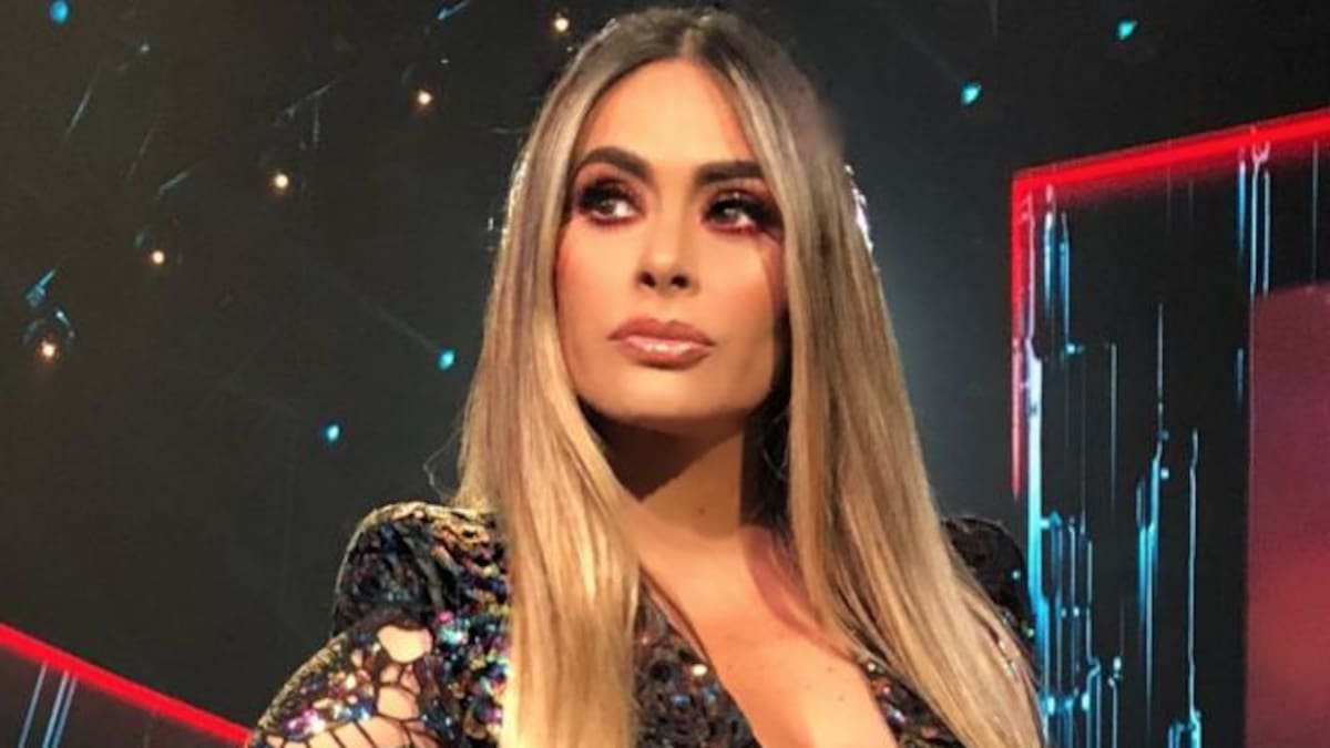 Galilea Montijo sorprende con foto en traje de baño