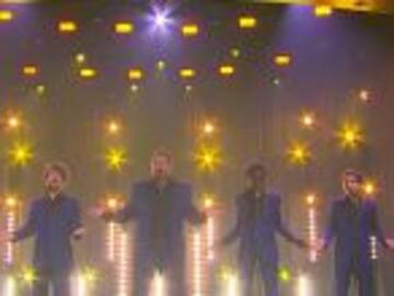 Protagonistas de Stranger Things se convierten en boy band