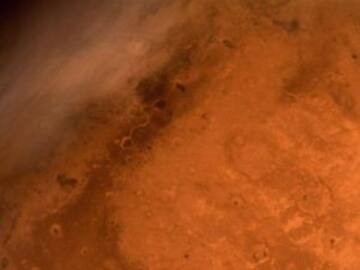 DESCUBREN AGUA LÍQUIDA EN MARTE