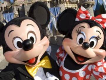 10 reglas extrañas para los empleados de Disneyland