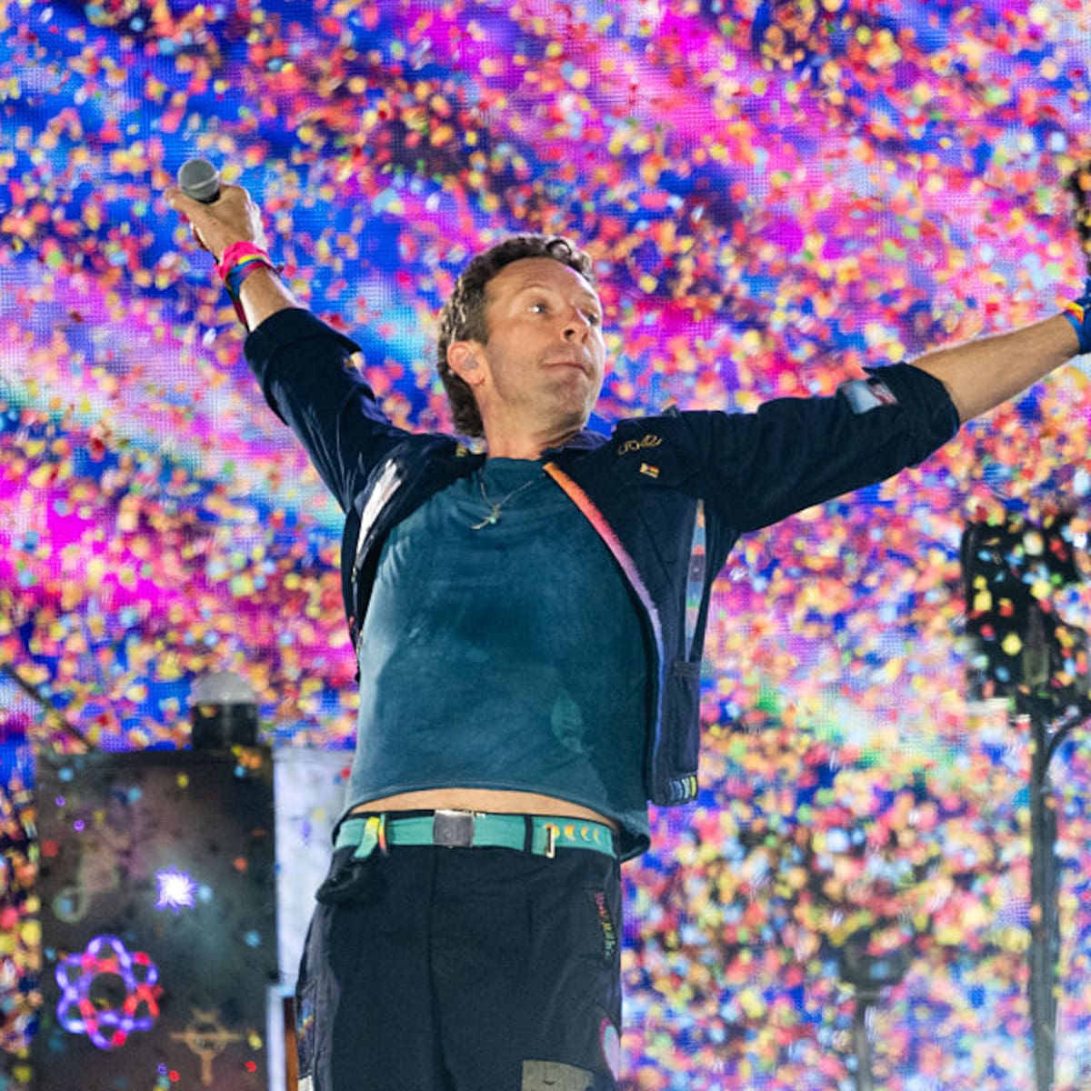 Subastan canción inédita que Chris Martin escribió para la película de James Bond cuando aún nadie lo conocía