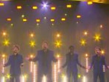 Protagonistas de Stranger Things se convierten en boy band