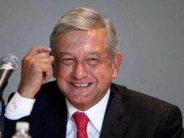 Andrés Manuel confunde la fecha de salida de Porfirio Díaz