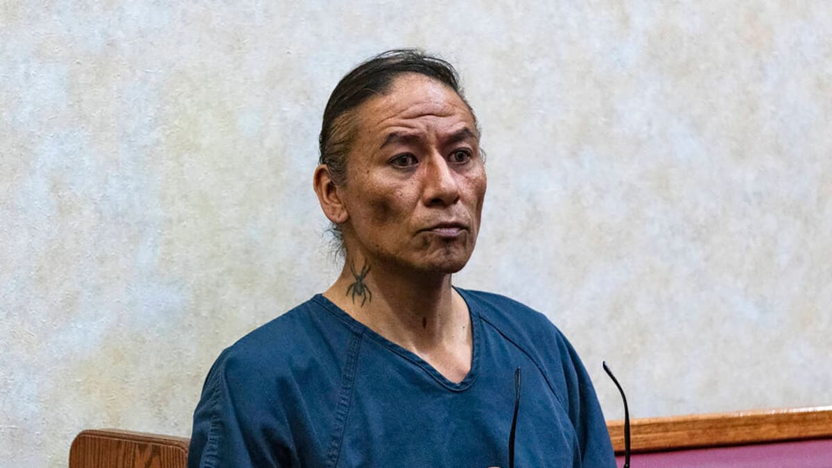 Actor es condenado a cadena perpetua por actuar en contra de mujeres y niñas indígenas durante dos décadas, ¿qué fue lo que les hizo?