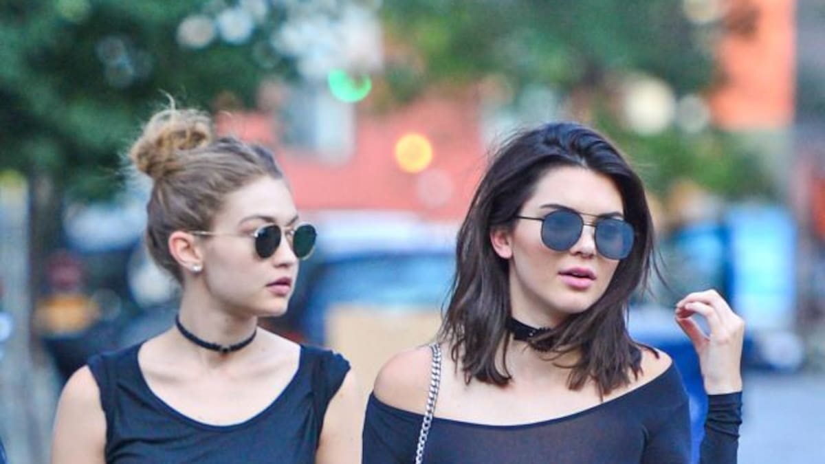 Kendall Jenner enseña de más y presume piercing
