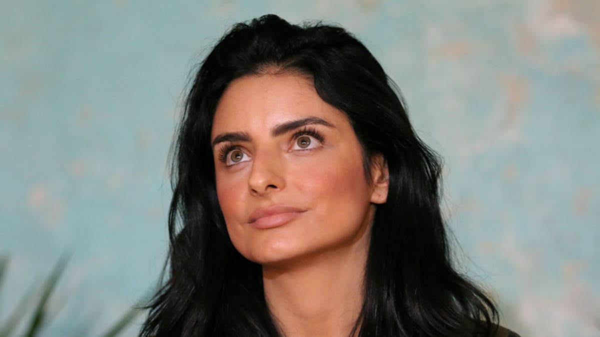 Aislinn Derbez preocupa a sus seguidores tras su estado de ánimo en medio del duelo por su madre