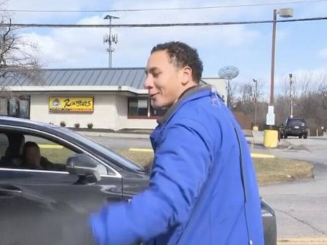 Sandi, la mamá de Myles mostró su efusividad al ver aus hijo