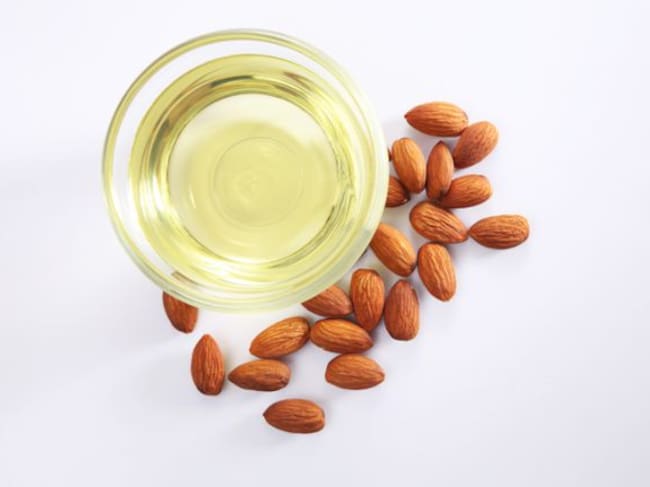 Desmaquillante de aceite de almendras