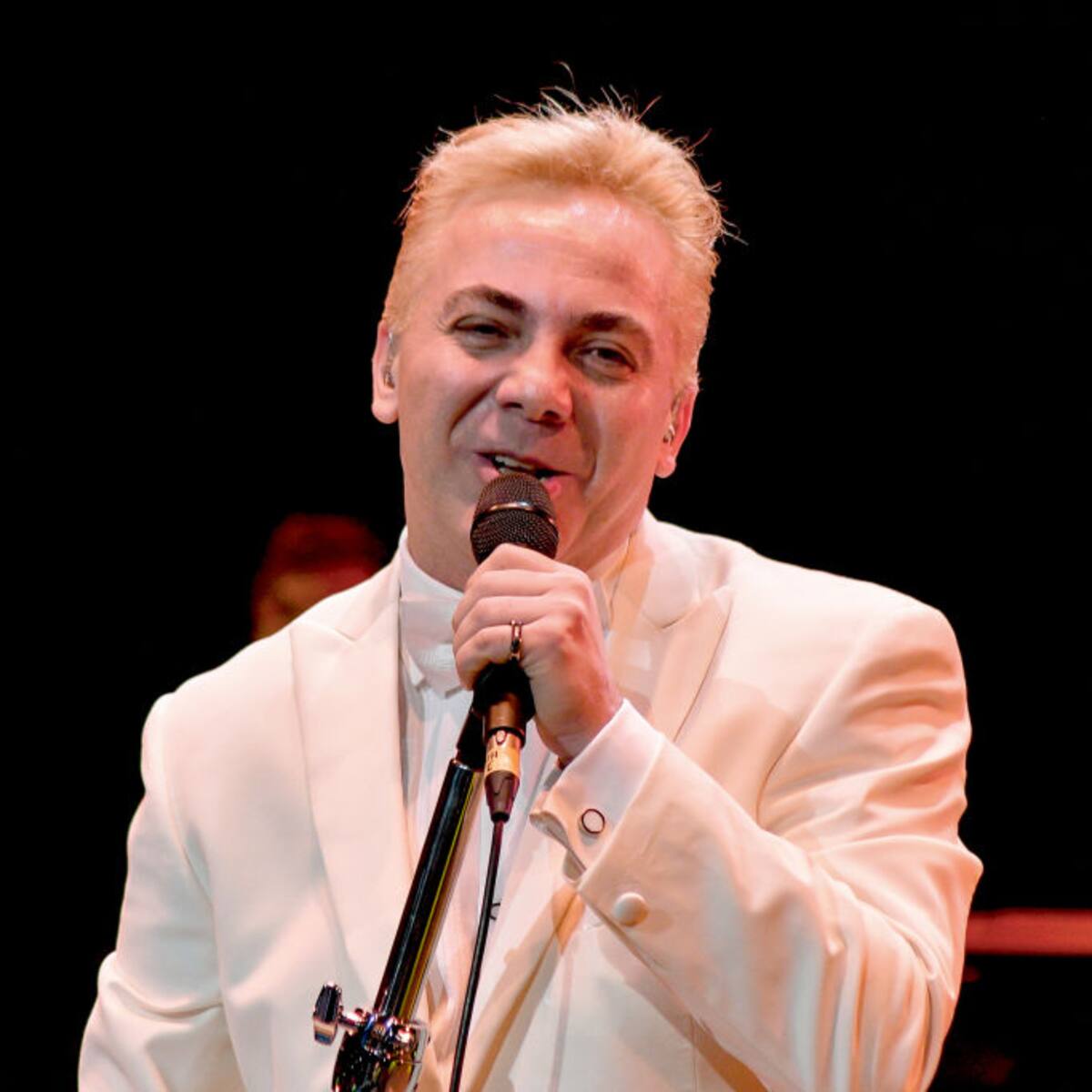 Cristian Castro anuncia celibato tras ruptura amorosa y sorprende con nueva etapa personal