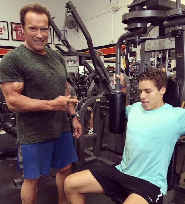 El ejercicio físico los ha unido, Joseph es el único de sus hijos que se ha interesado en el fisicocultirismo