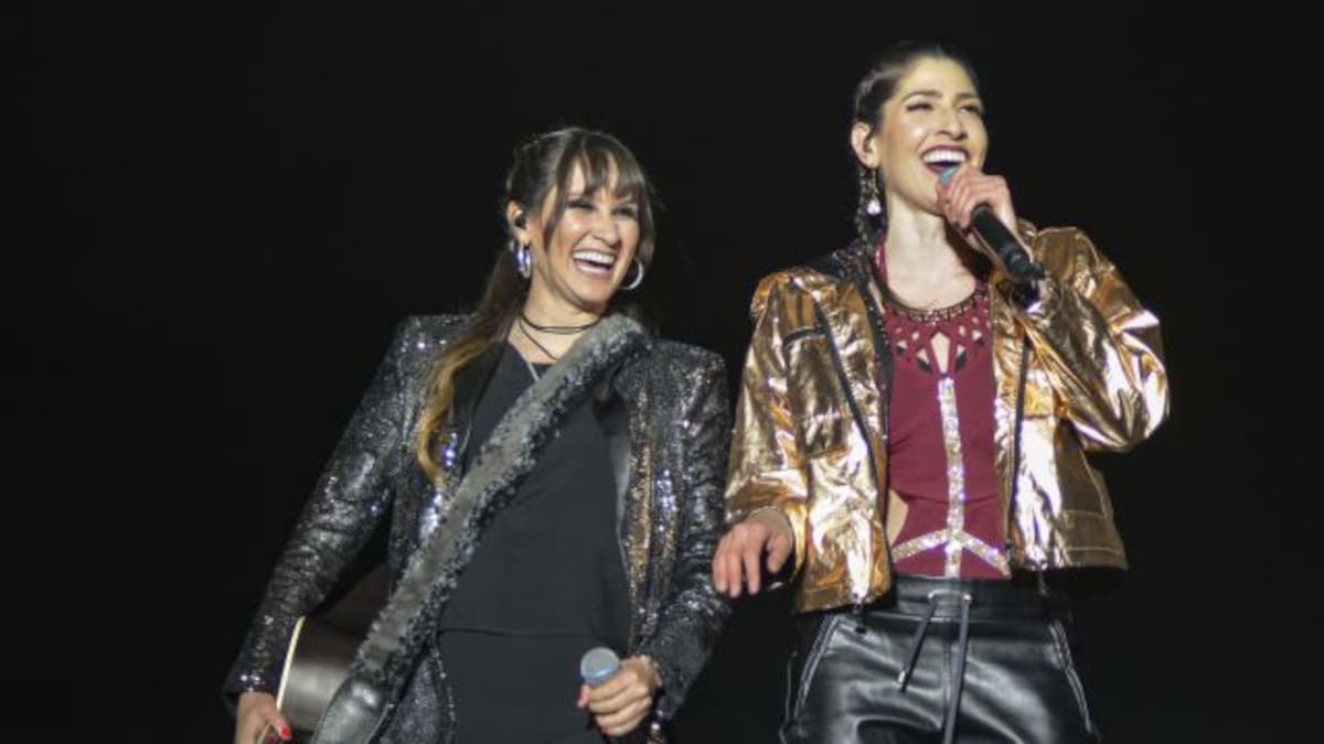 Ashley de Ha*Ash corre desnuda sobre la nieve en Mardi Gras