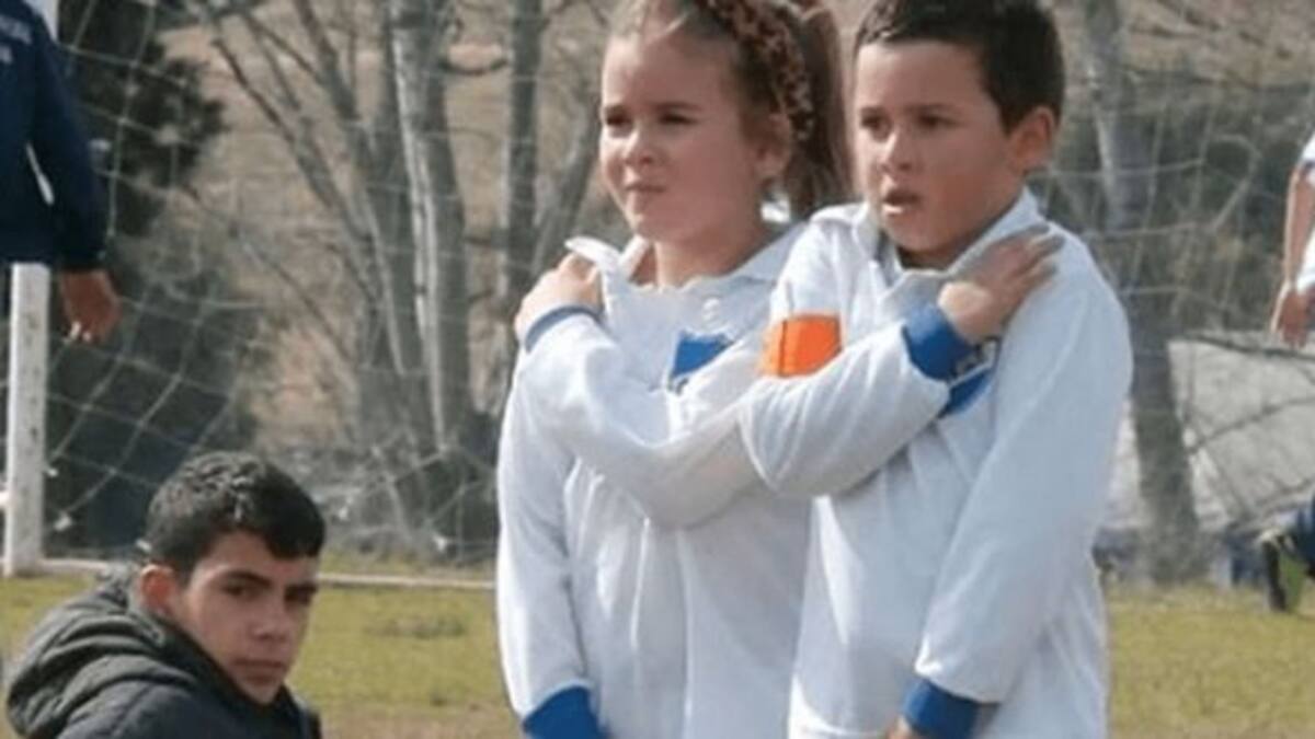 Conoce a Mahia Macias la niña goleadora en un equipo de niños