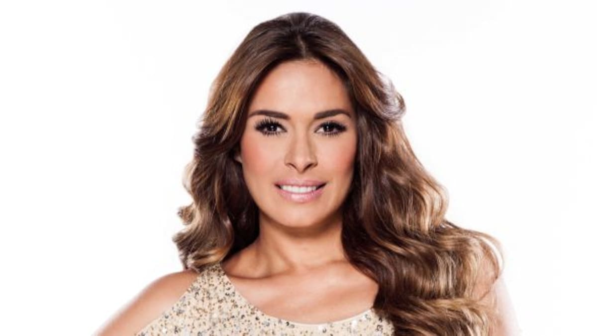 Galilea Montijo felicita al banco equivocado