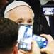 Al Papa Francisco no le gustan los teléfonos