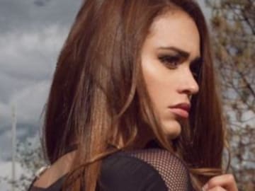 Así de sexy es como Yanet García baila una cumbia