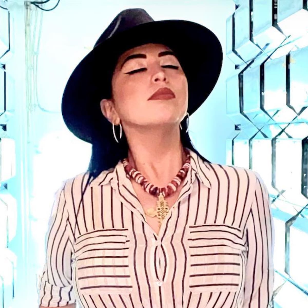 Madre de Christian Nodal presenta su nueva canción "Regalo de Luna" inspirada en su nieta, Inti