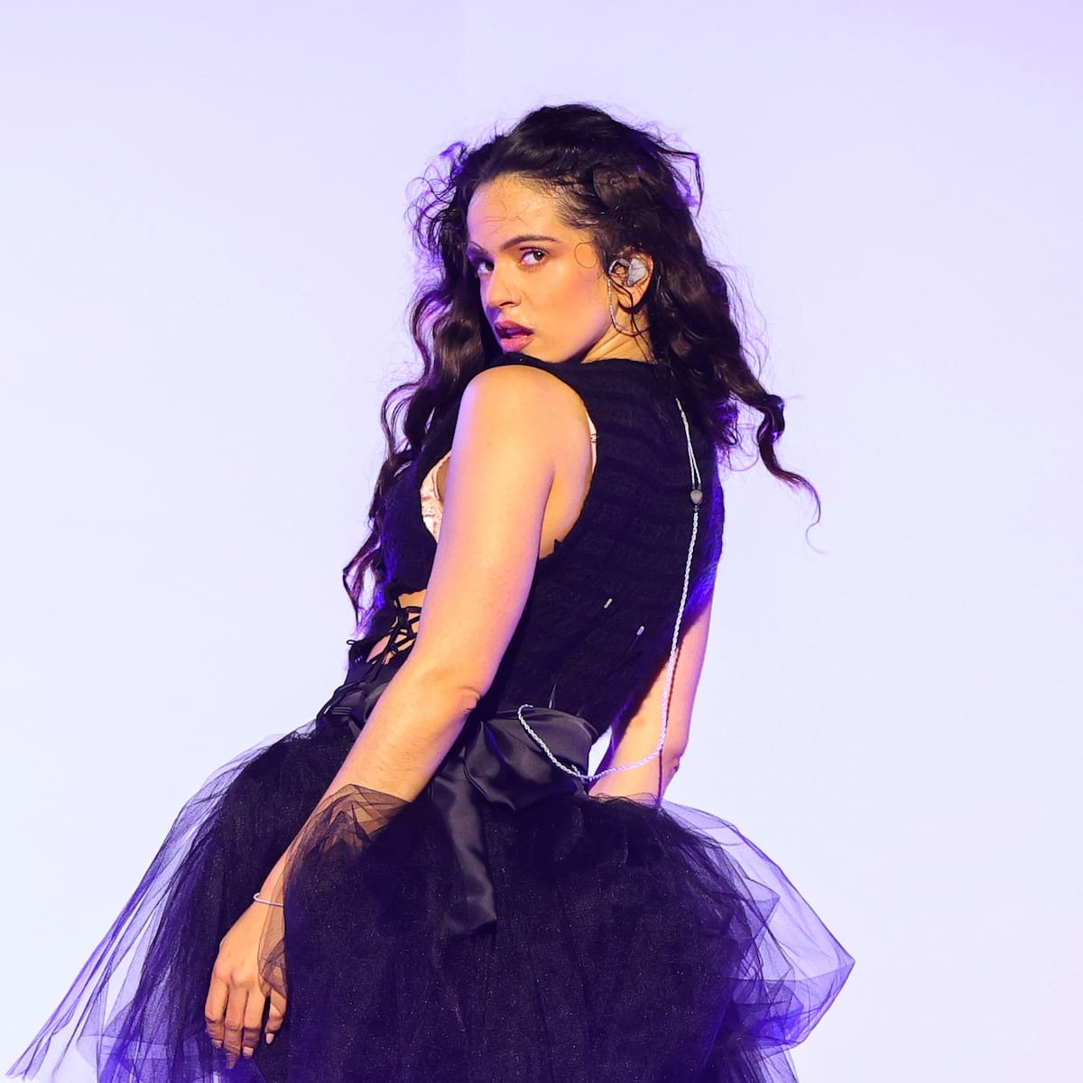 Rosalía pospone conciertos en Florida por una emergencia familiar ¿qué sucedió?