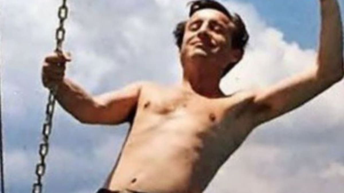 Fotos inéditas de Roberto Gómez Bolaños conmueven en redes sociales