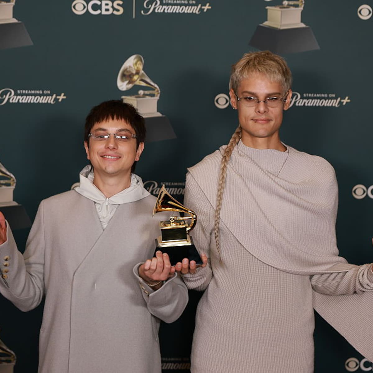 Sting, ex-vocalista de ‘The Police’ es el “mentor” del nuevo álbum de Ca7riel y Paco Amoroso