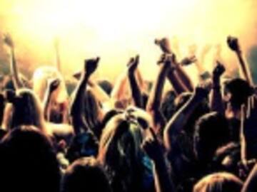 La fiesta Noruega que dura un mes está causando descontrol