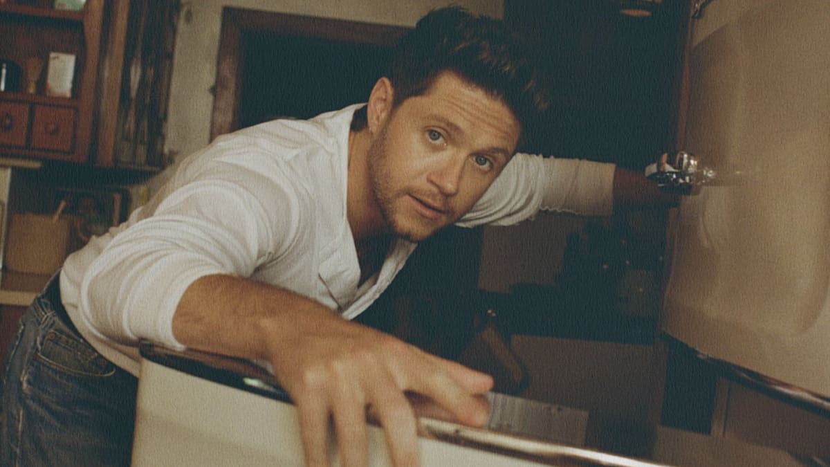 Niall Horan anuncia “Dinner Party”, el primer sencillo de su nueva era: cómo suena y a quién va dirigido