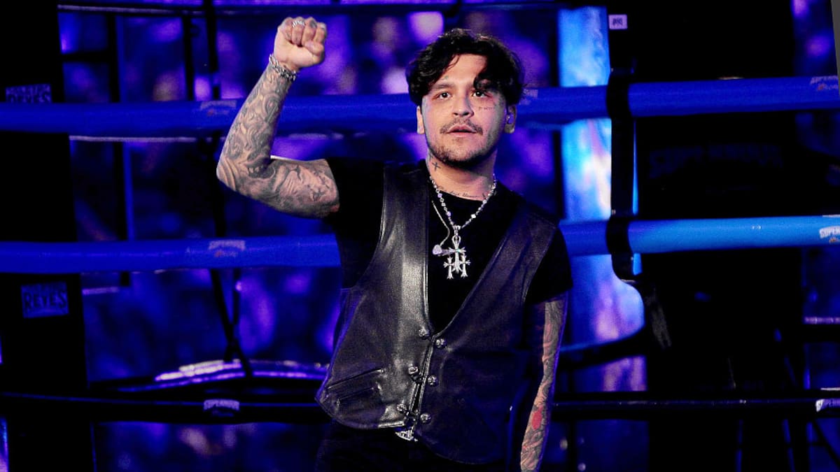 Christian Nodal pierde los derechos de su nombre y marca, ¿qué pasó y que pasará con su carrera?