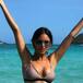EIZA GONZÁLEZ ES CAPTADA CON BIKINI Y CACHETERO SENSUAL