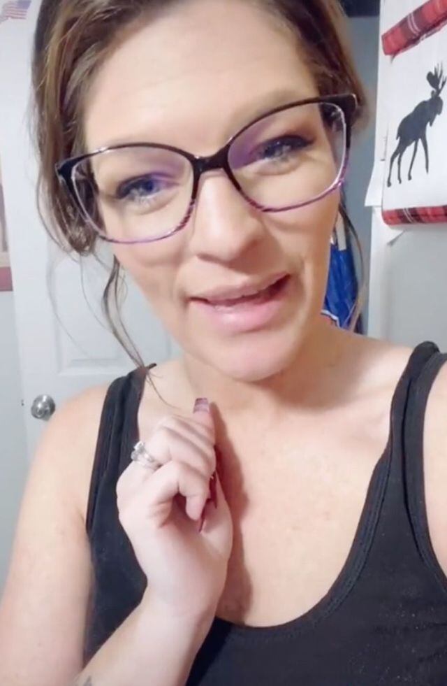 La mamá decidió enseñarle a su hijo