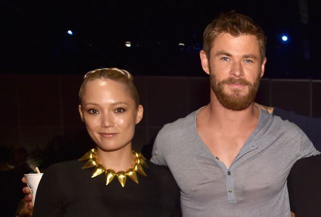 Pom Klementieff, tercera en discordia entre Chris Hemsworth y Elsa Pataky