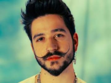 Camilo y su nueva musa: Macarena Achaga en "Ropa Cara"