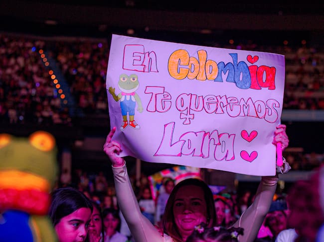 Lara Campos ofreció show en Colombia