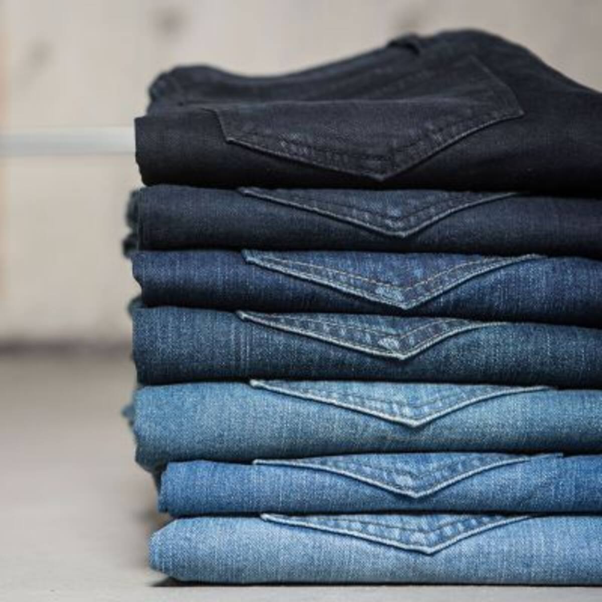 Expertos dicen no laves tus jeans... ¿Nunca?