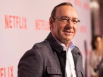 Tras acusación de acoso Kevin Spacey se declara gay