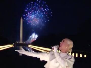 Katy Perry cierra con "Firework" investidura de Biden: un show lleno de fuegos artificiales