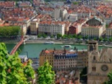 París saca ventaja de quienes orinan en público