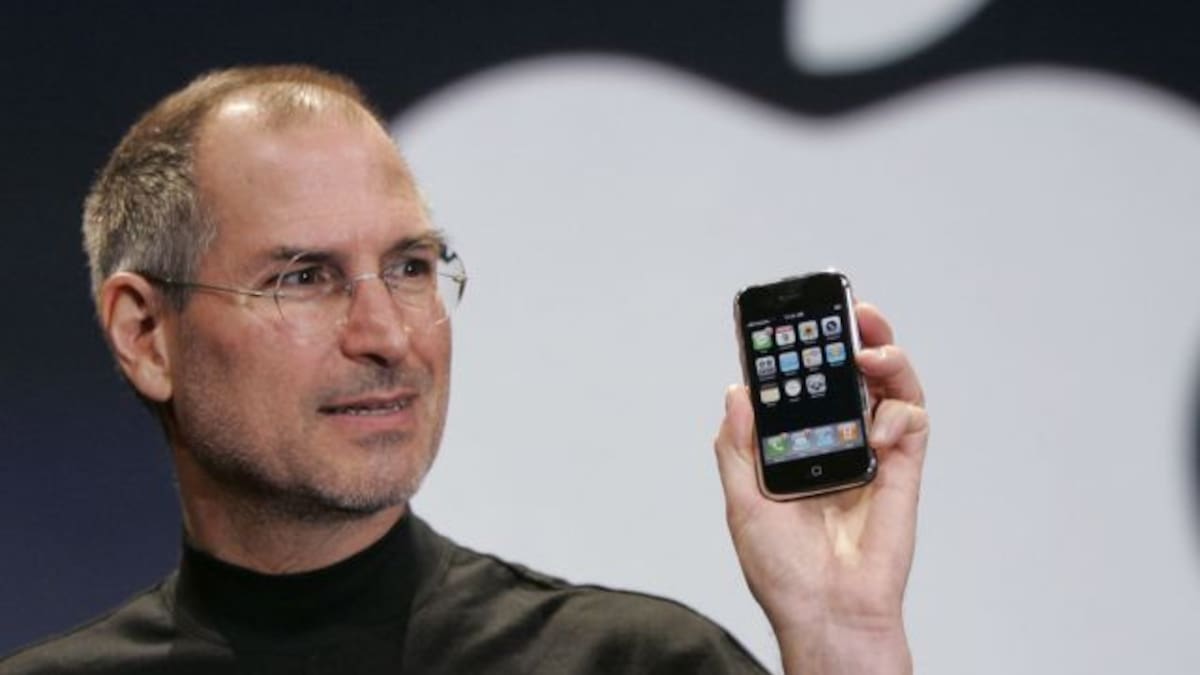 Steve Jobs y sus emotivo discurso al presentar el primer iPhone