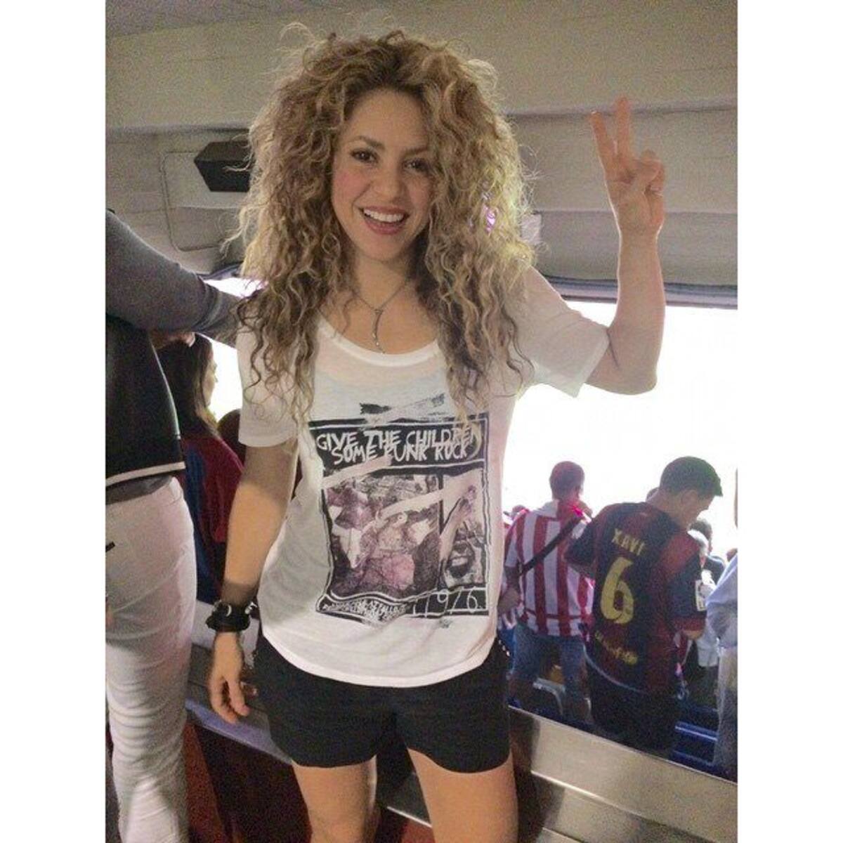 Shakira presume cuerpazo después de su segundo bebé