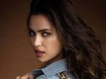 ¡Al fin se nos hizo ver a la hija de Irina Shayk y Bradley Cooper!