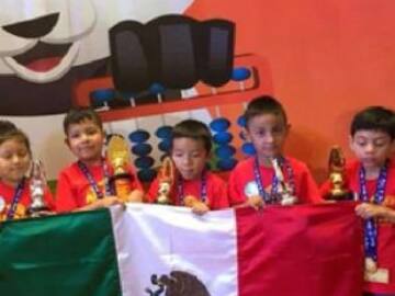 Niños hidalguenses arrasan en concurso de aritmética en China