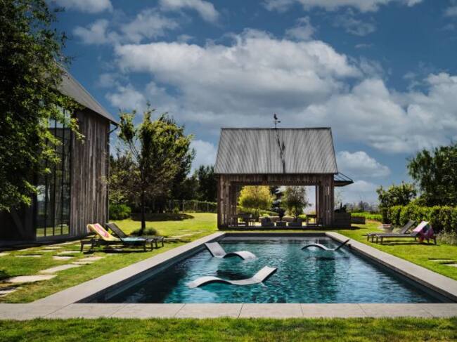 La casa tiene un terreno de 2,4 hectáreas